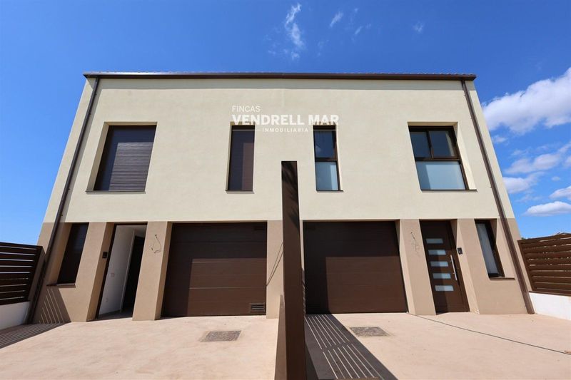 Adosado en venta Banyeres Del Penedes, Tarragona. Ref: 1956. Fincas Vendrell Mar