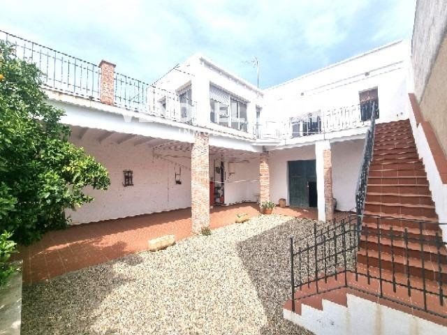 Chalet Independiente en venta Salomo, Tarragona. Ref: 2244. Fincas Vendrell Mar