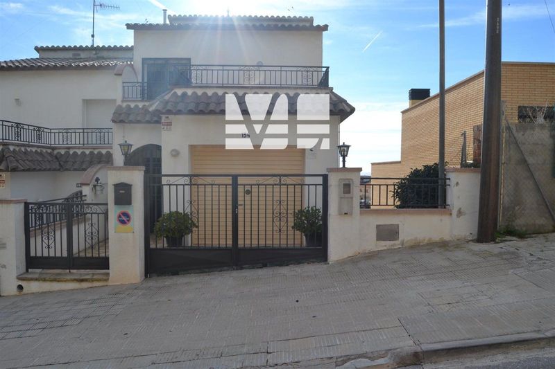 Adosado en venta Segur De Calafell, Tarragona. Ref: 1194. Verónica Lopera