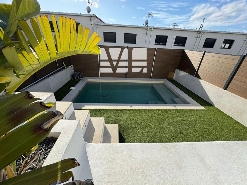 Adosado en venta Castellet I La Gornal, Barcelona. Ref: 1413. Verónica Lopera