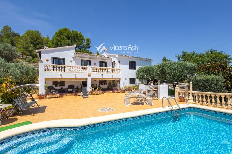 Villa en venta Gata De Gorgos, Alicante. Ref: 1057. Vicens Ash Properties