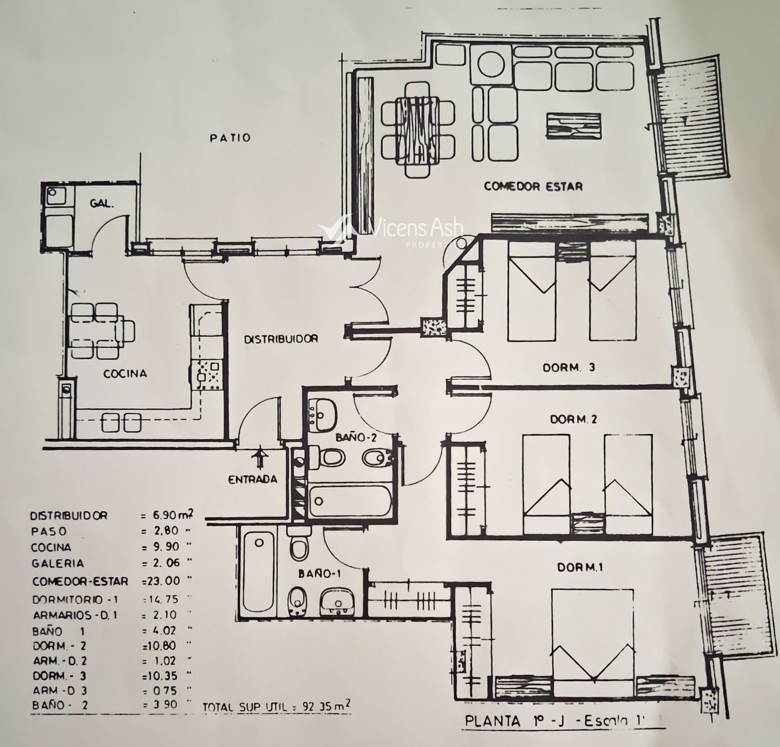 Plano - Apartamento de tres dormitorios a la venta en Javea.