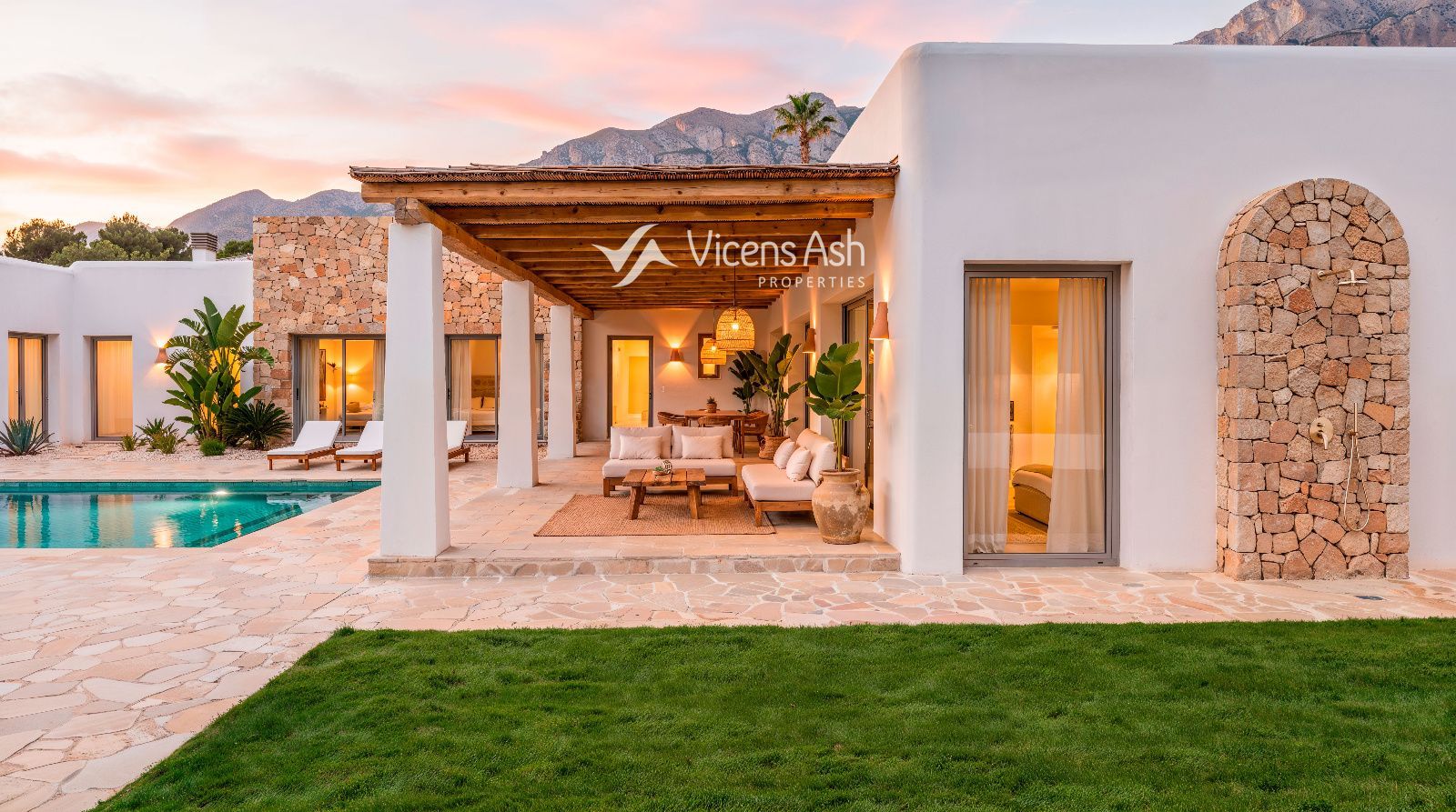 Exclusiva Villa Ibicenca a la venta en el Montgó, Jávea - Foto 20