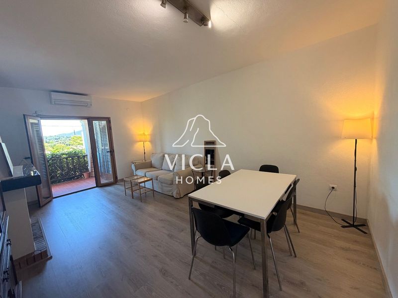 Flat for rent Santa Eulalia del Río, Baleares. Ref: 1030. VICLA HOMES