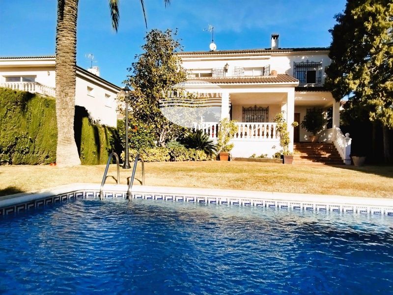 Chalet Independiente en venta El Vendrell, Tarragona. Ref: 1124. Villaservice