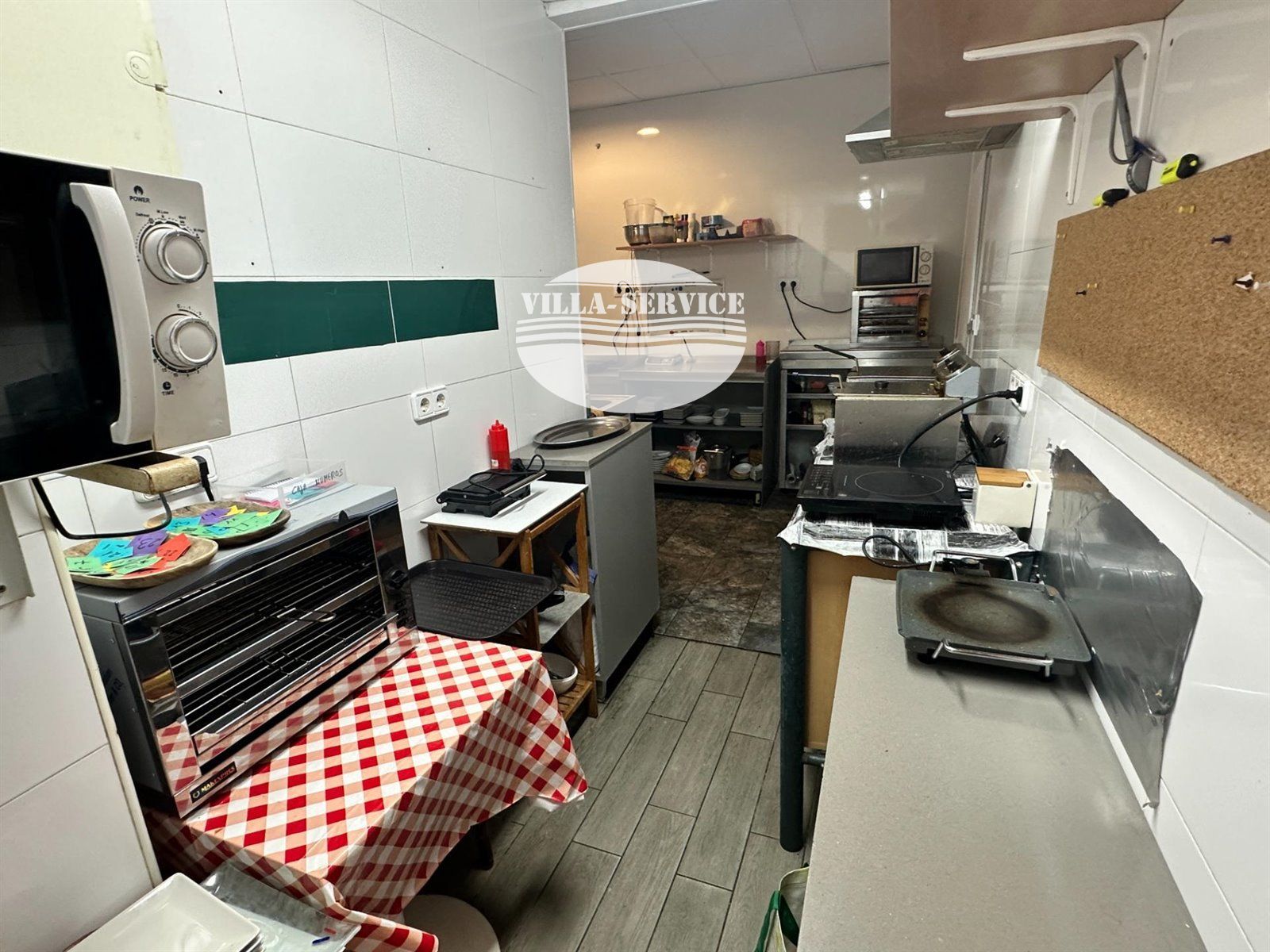 image ¡Gran oportunidad! 🌟 Local comercial en Cunit en el Passeig Marítim 18