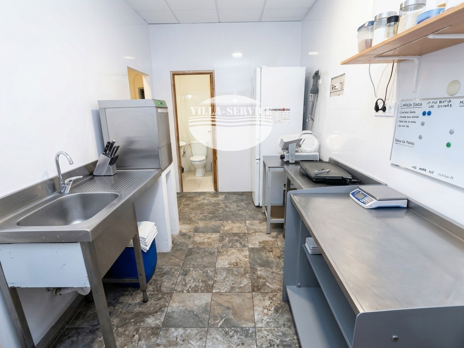 image ¡Gran oportunidad! 🌟 Local comercial en Cunit en el Passeig Marítim 4