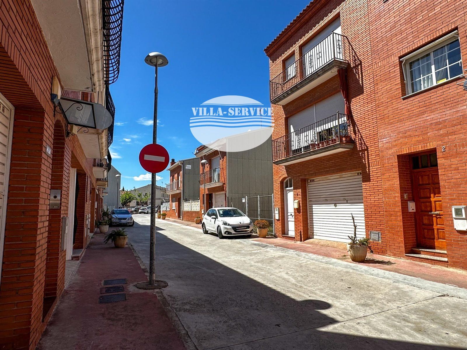 image ¡Oportunidad única! 🌟 Se vende parcela de 120 m² en la exclusiva zona del Sindicat de Calafell. 4
