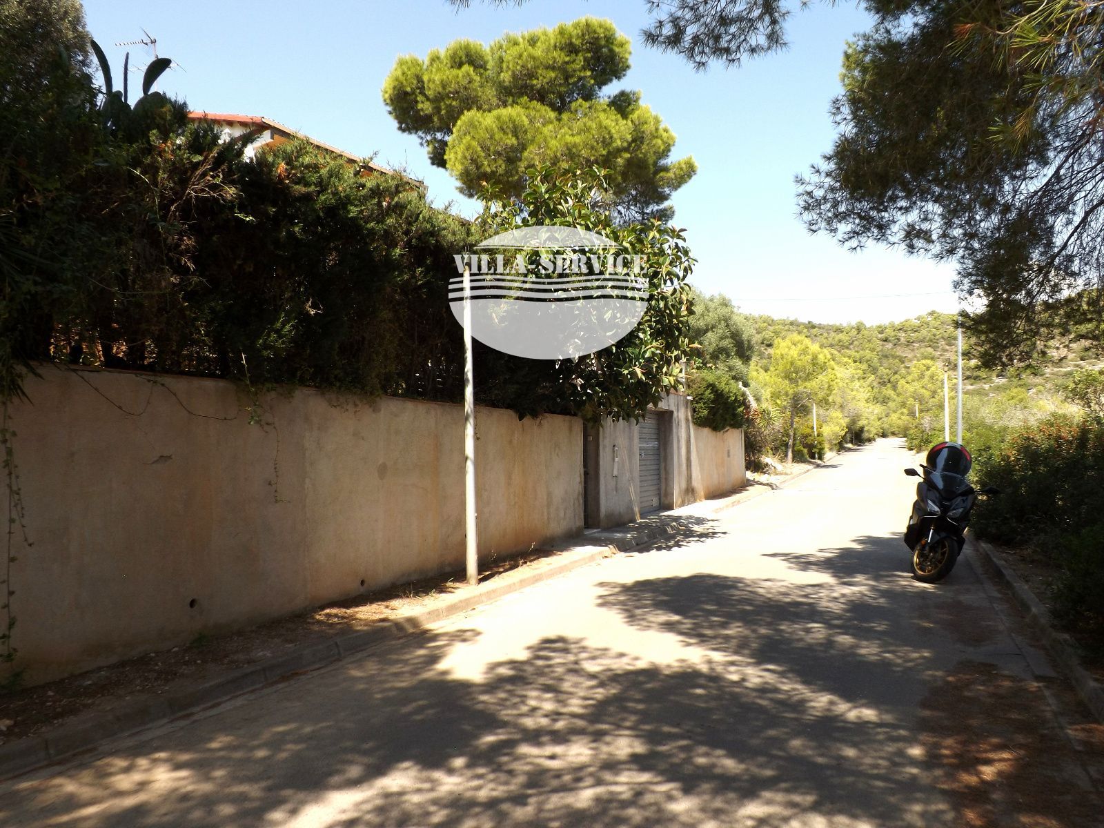 image Exclusiva parcela de 613 m² para amantes del relax 1