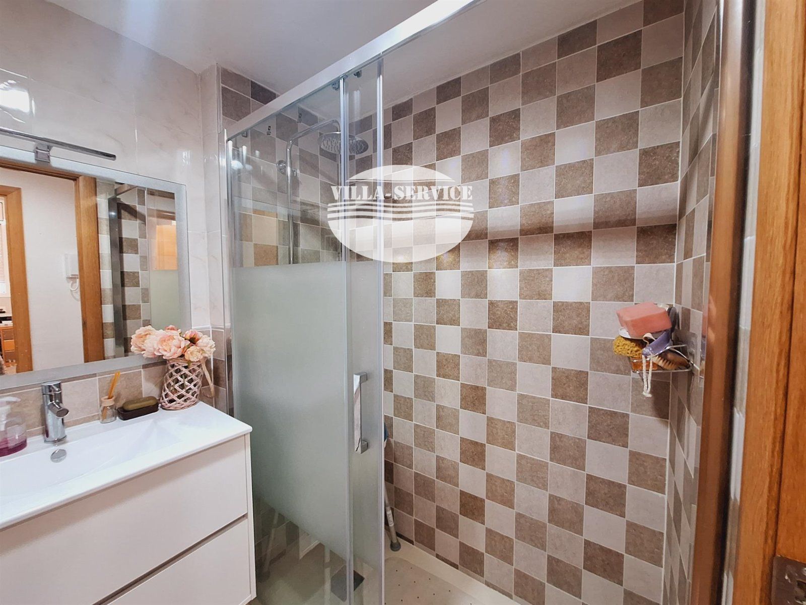 image PRECIOSA PLANTA BAJA EN EL CORAZÓN DE CUBELLES 11