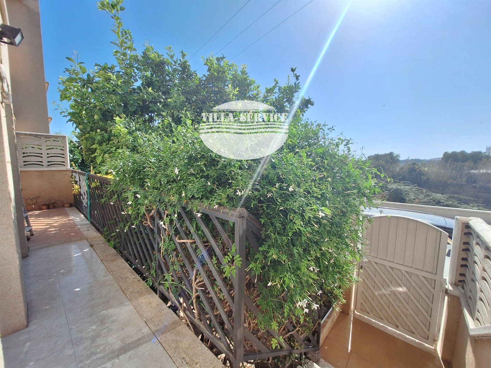 image PRECIOSA PLANTA BAJA EN EL CORAZÓN DE CUBELLES 28