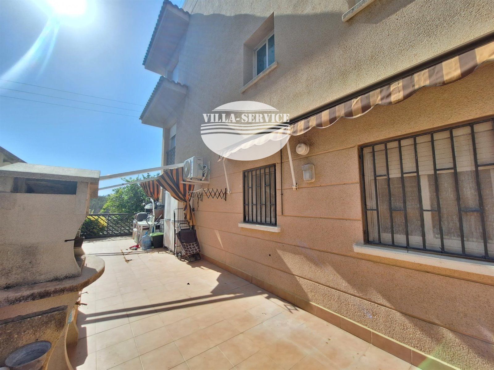 image PRECIOSA PLANTA BAJA EN EL CORAZÓN DE CUBELLES 29