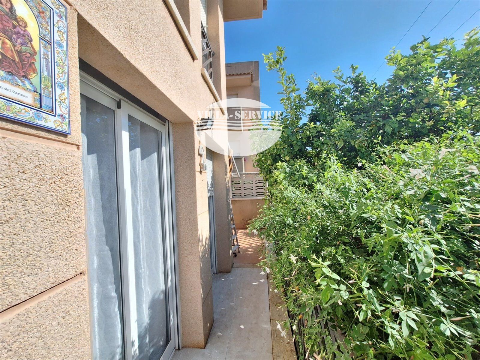 image PRECIOSA PLANTA BAJA EN EL CORAZÓN DE CUBELLES 33