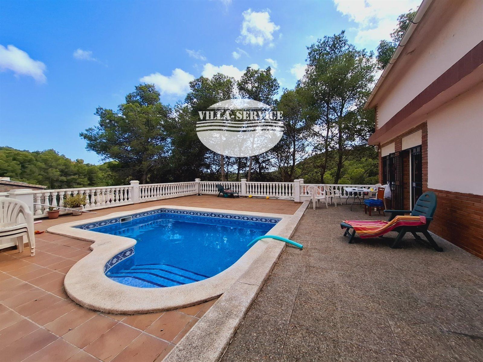 image CHALET INDEPENDIENTE CON PISCINA Y GRAN PARCELA EN VALLDEMAR - CALAFELL ☀️ 35