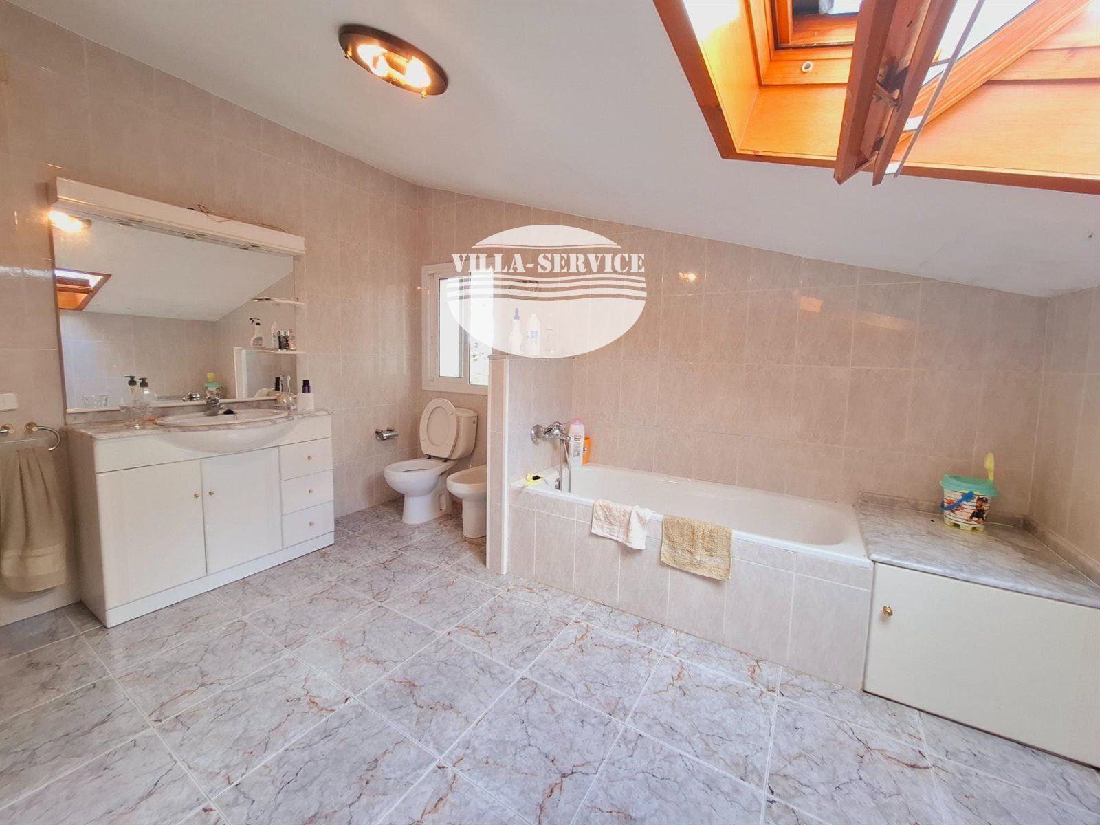 image CHALET INDEPENDIENTE CON PISCINA Y GRAN PARCELA EN VALLDEMAR - CALAFELL ☀️ 44