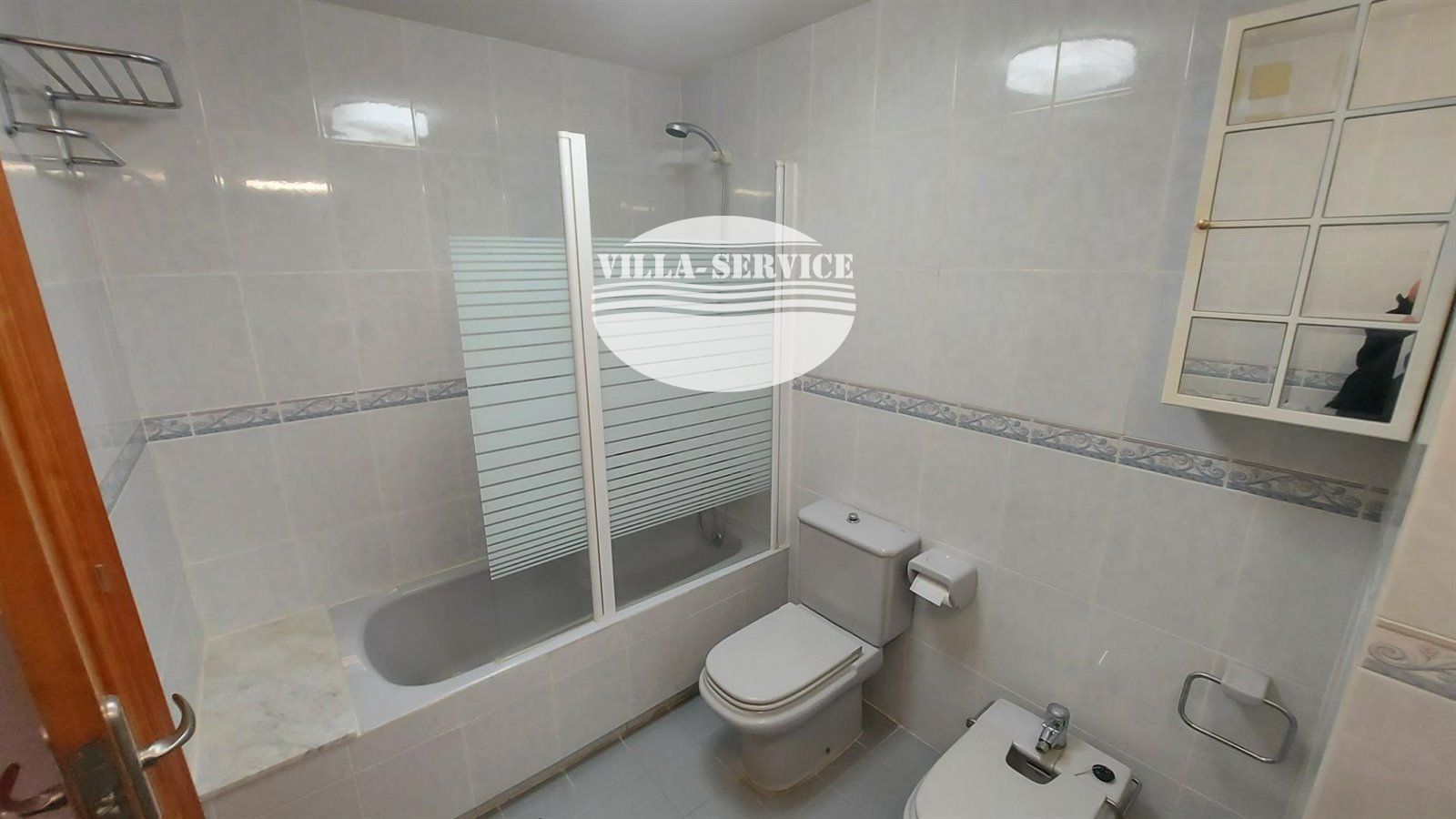 image Estupendo piso de 3 dormitorios en la zona de L´Estany 20