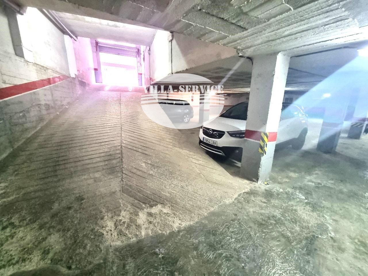 image Centro comercial de Torredembarra Junto Pere Badia 2