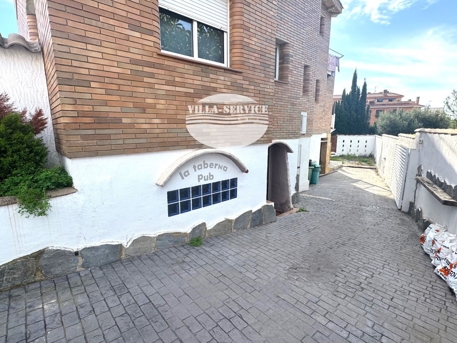 image Chalet independiente con piscina y garaje 41