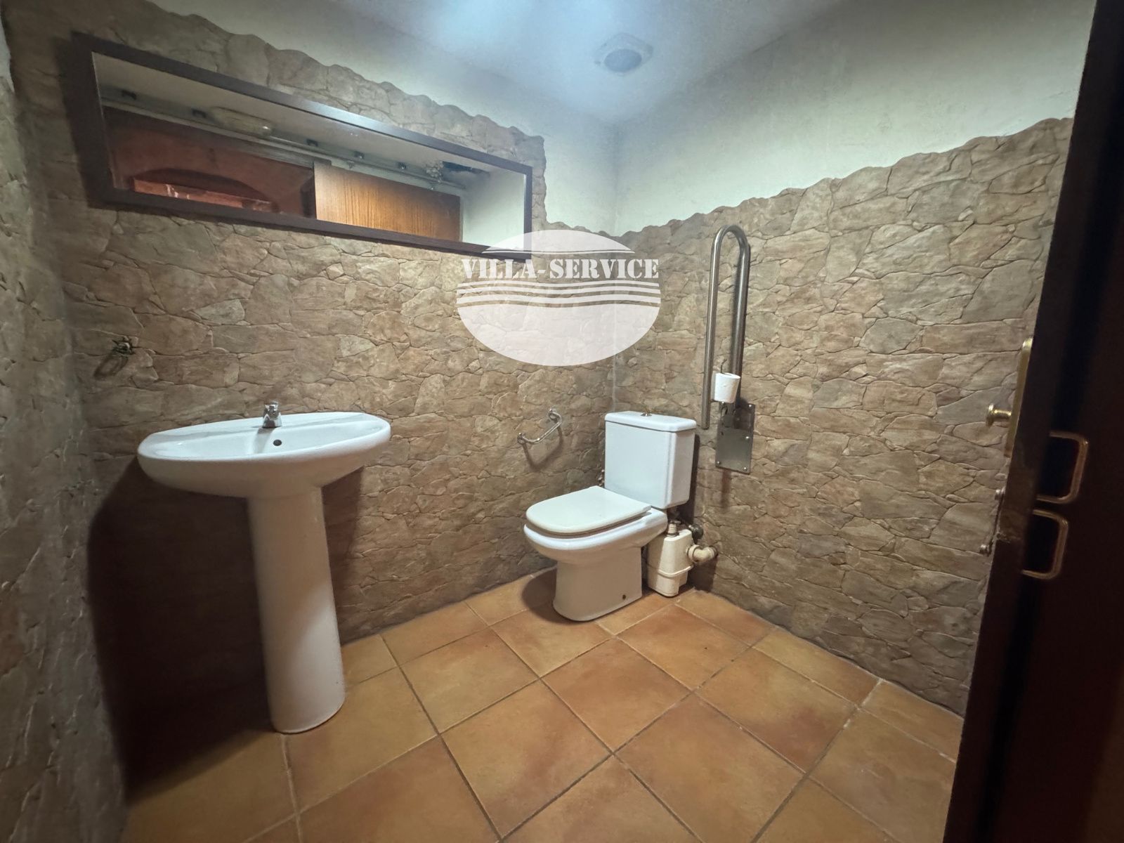 image Chalet independiente con piscina y garaje 40