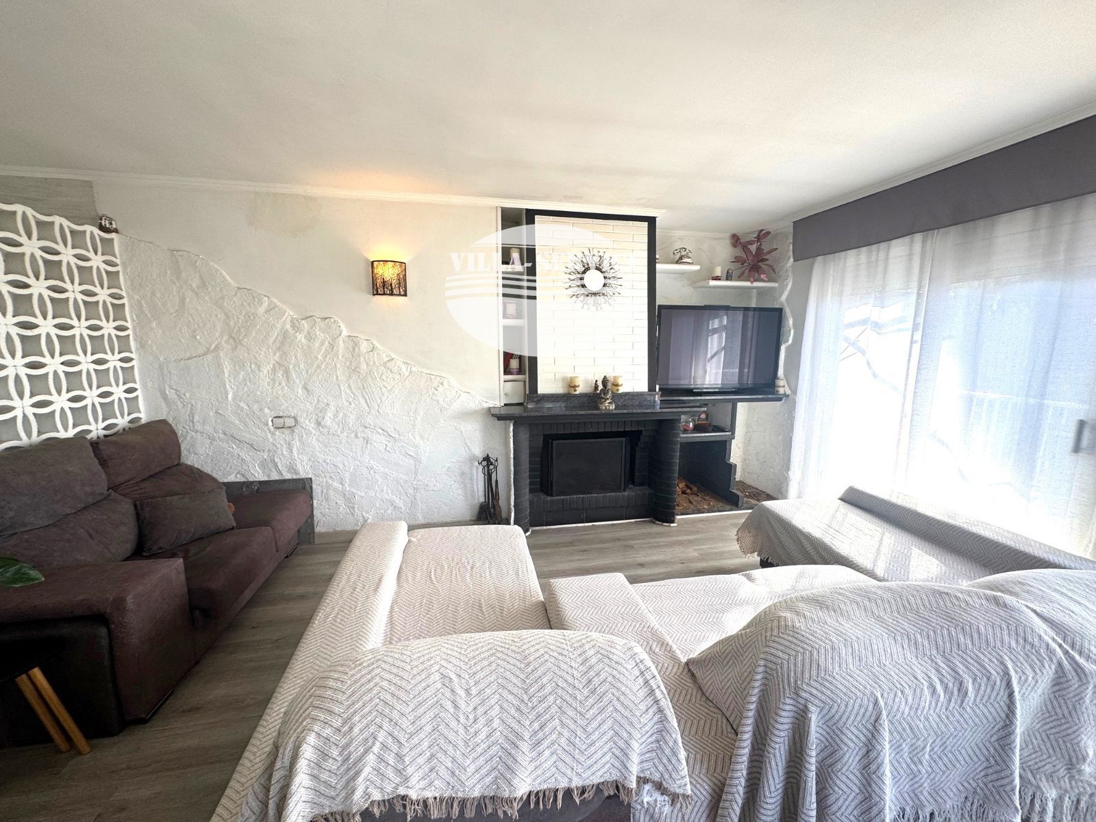 image Chalet independiente con piscina y garaje 5