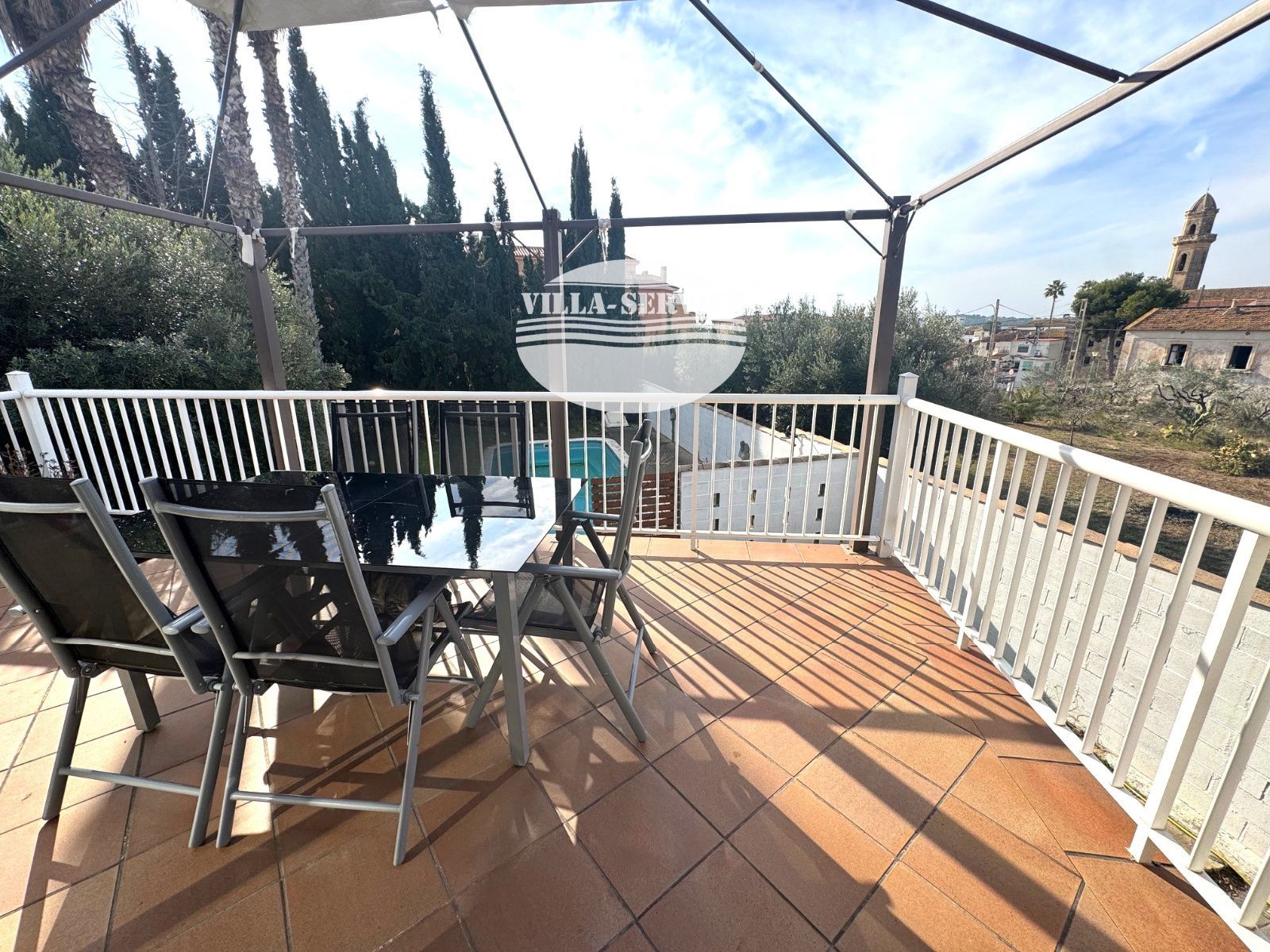 image Chalet independiente con piscina y garaje 14