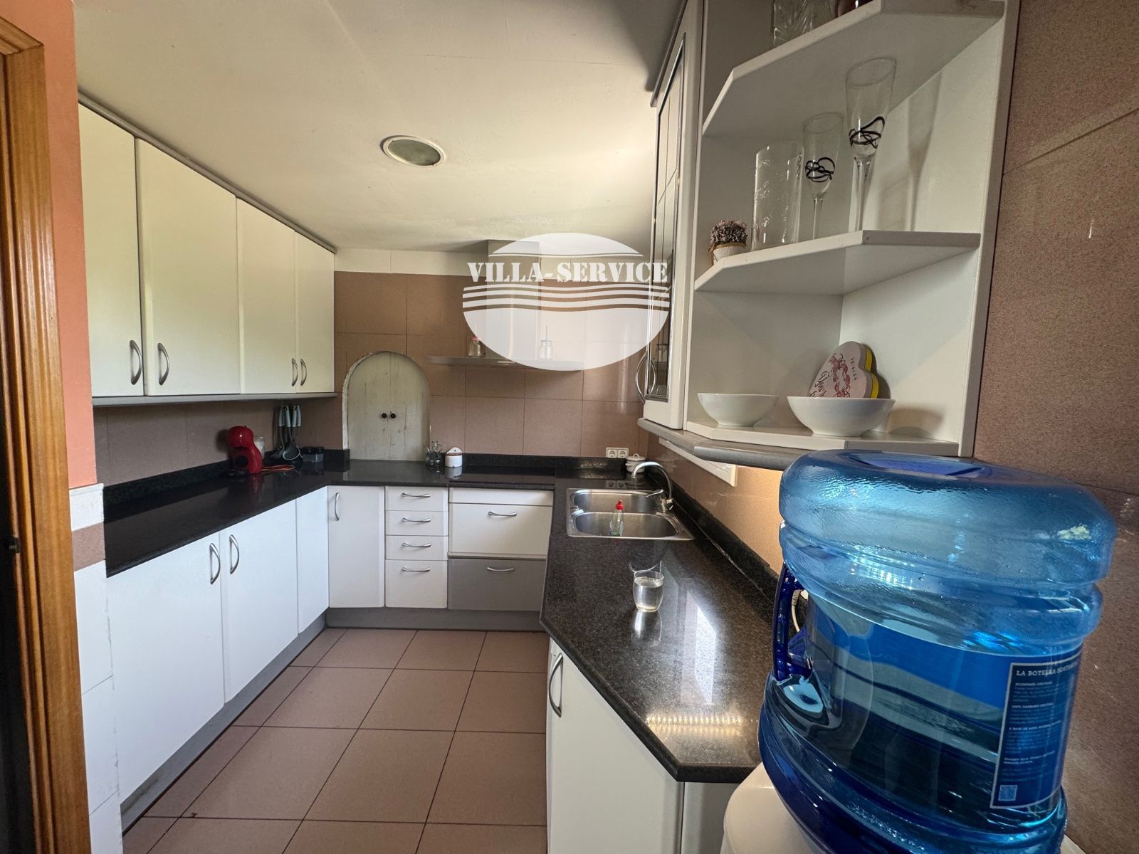 image Chalet independiente con piscina y garaje 9