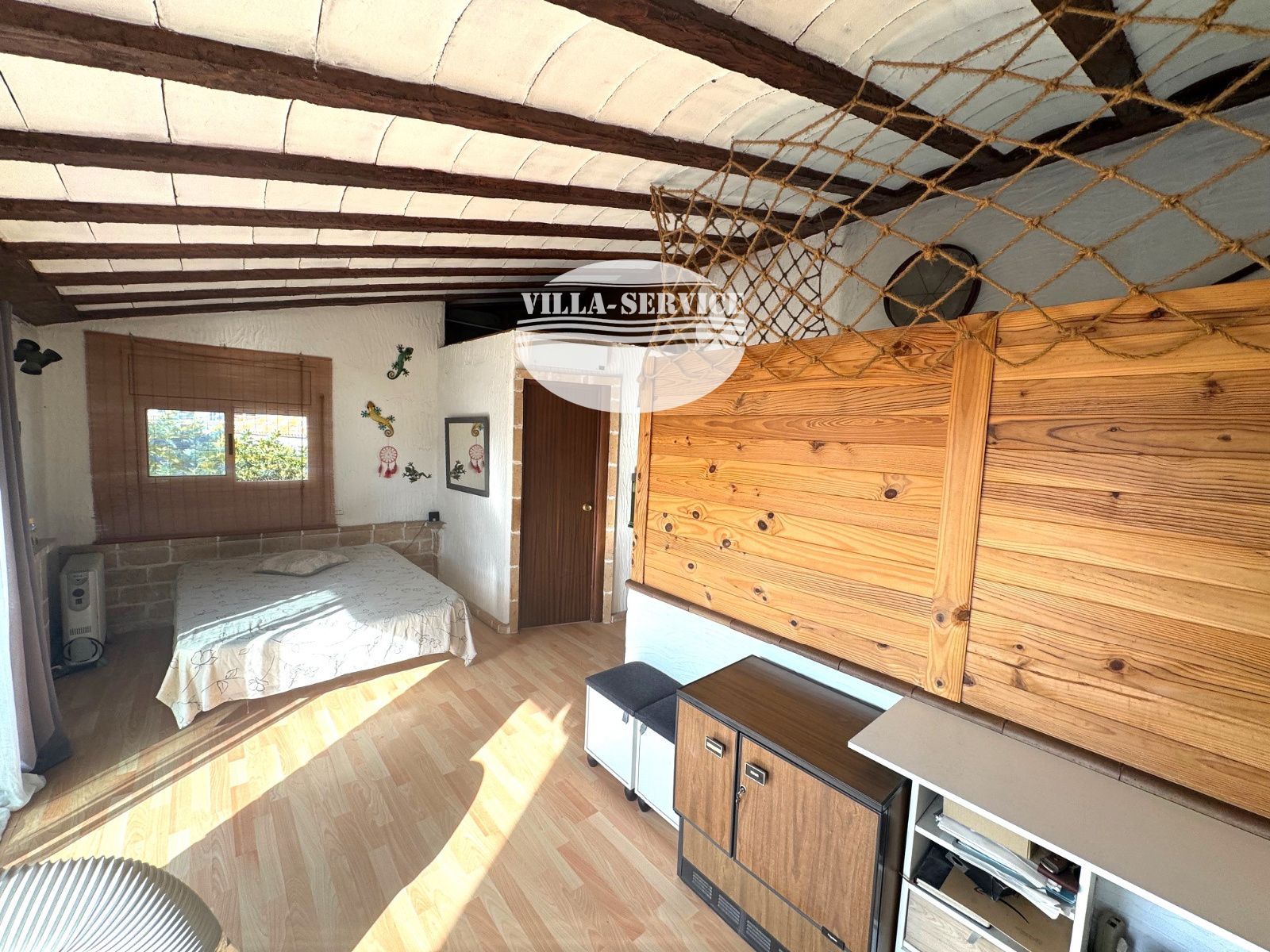 image Chalet independiente con piscina y garaje 26