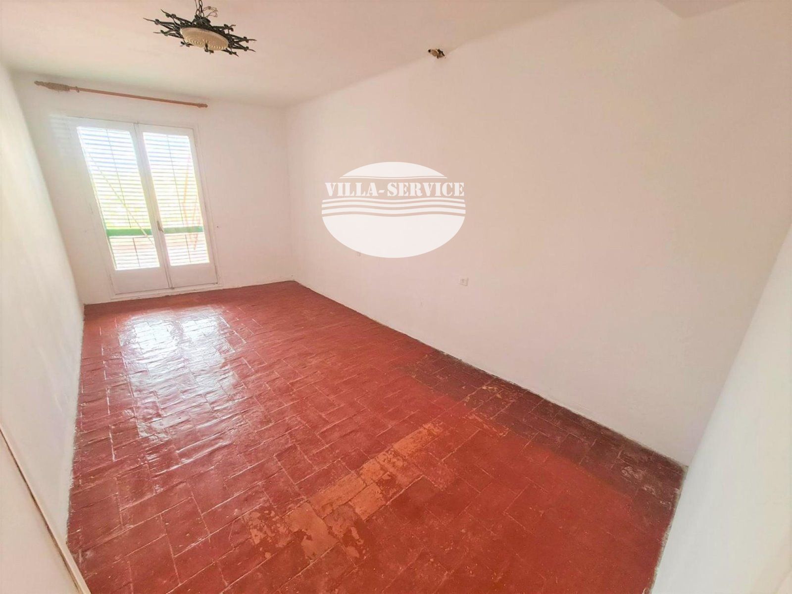 image Casa de Pueblo Reformada con Estilo en el Corazón del Pueblo 2