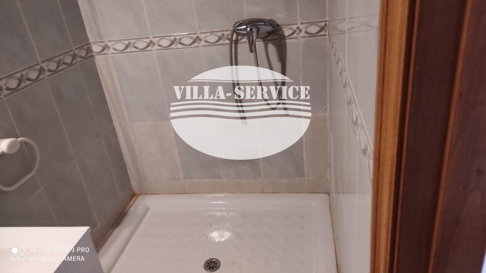 image Encantador Local Comercial a Pie de Calle con Terraza 3