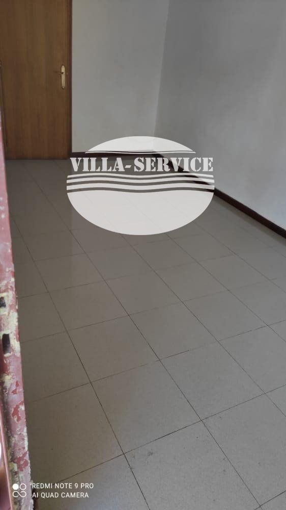 image Encantador Local Comercial a Pie de Calle con Terraza 4