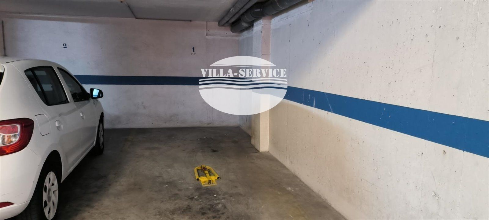 ¡Inversión Imperdible en El Vendrell: Plazas de Parking Disponibles!