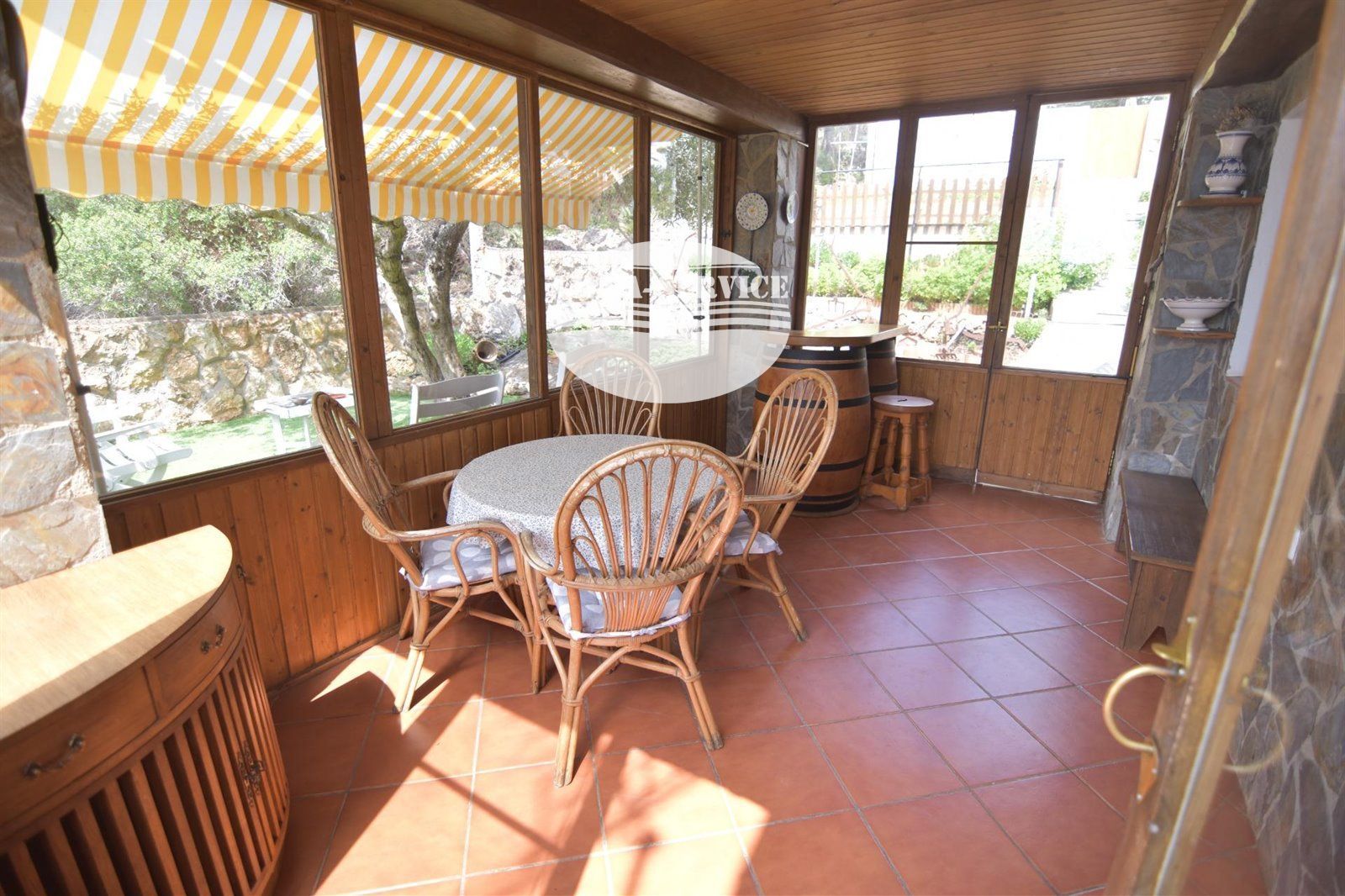 image Encantadora Casa en Mas Mateu con Piscina y Licencia Turística 10