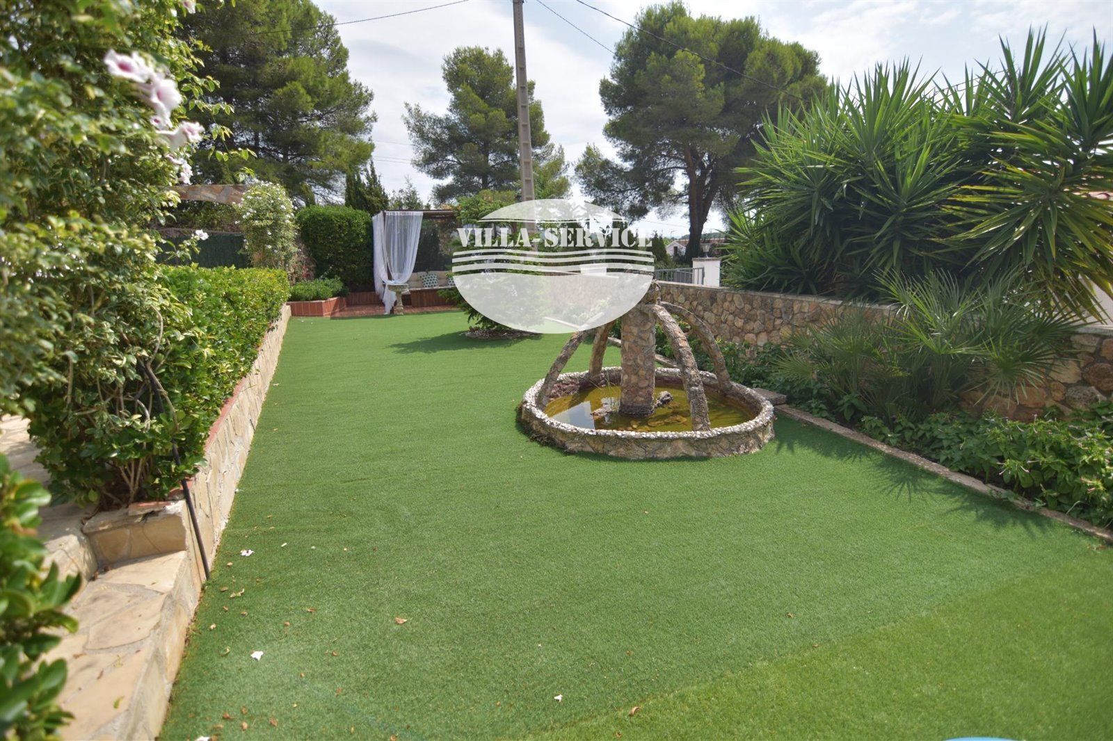 image Encantadora Casa en Mas Mateu con Piscina y Licencia Turística 13