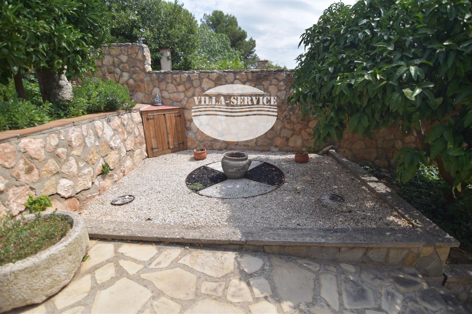 image Encantadora Casa en Mas Mateu con Piscina y Licencia Turística 19