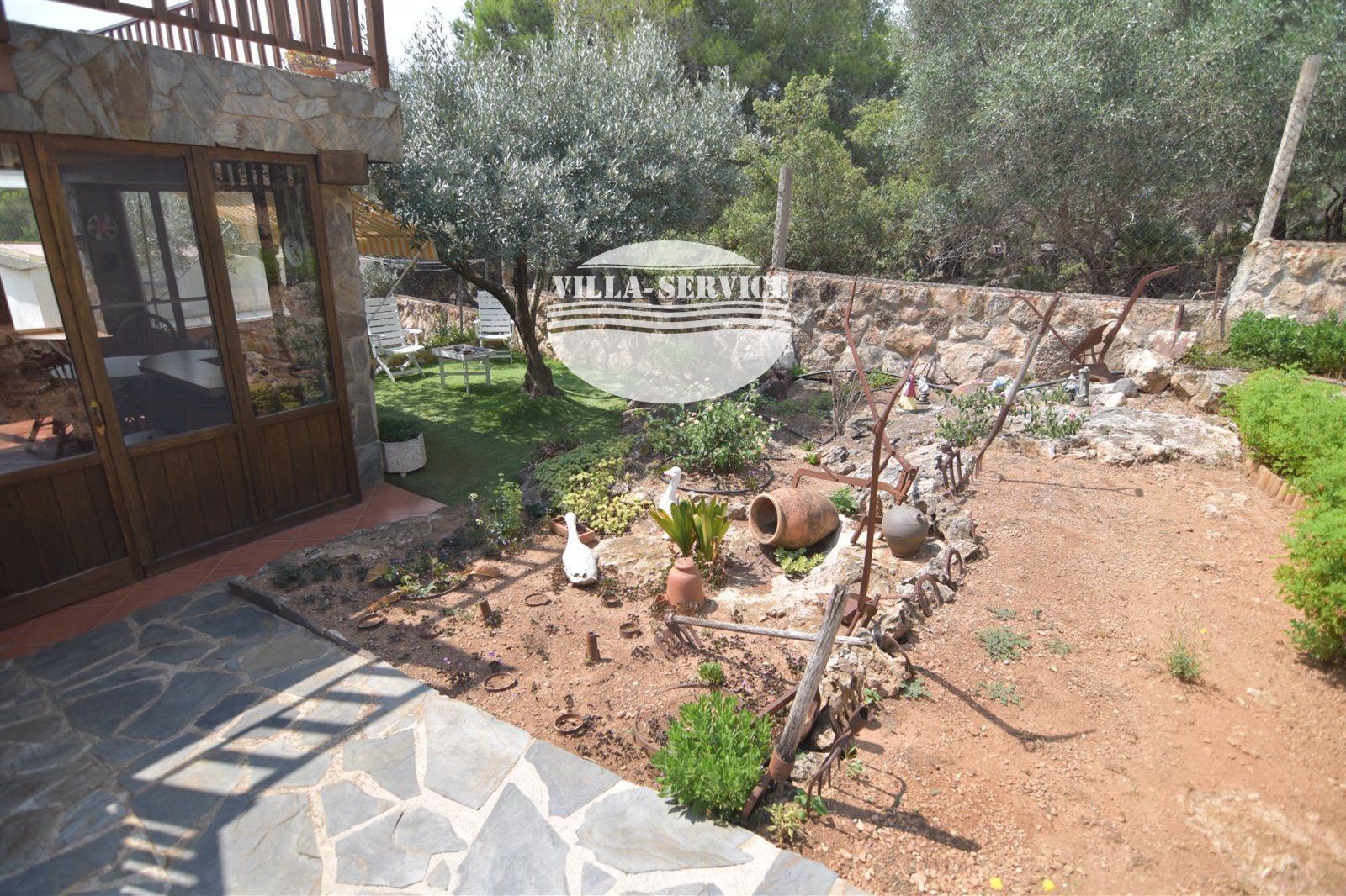 image Encantadora Casa en Mas Mateu con Piscina y Licencia Turística 25