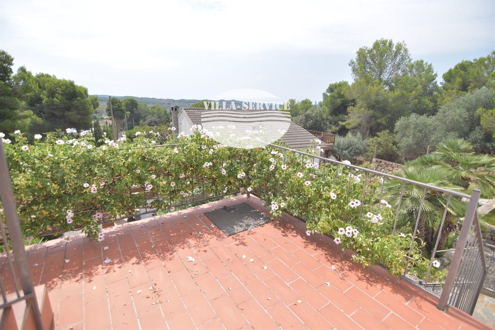 image Encantadora Casa en Mas Mateu con Piscina y Licencia Turística 32