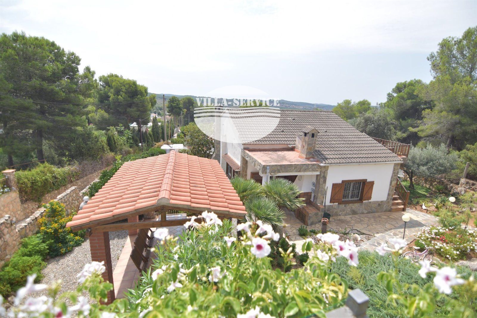 image Encantadora Casa en Mas Mateu con Piscina y Licencia Turística 33