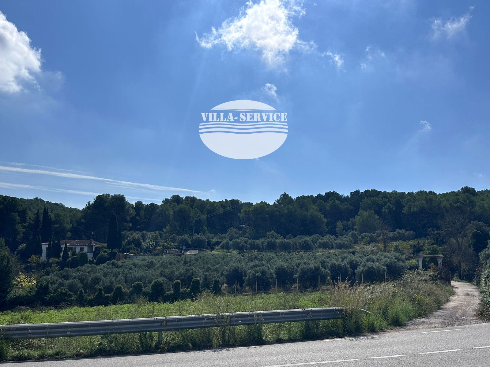 image Piso en Castellet y La Gornal con gran parcela 2