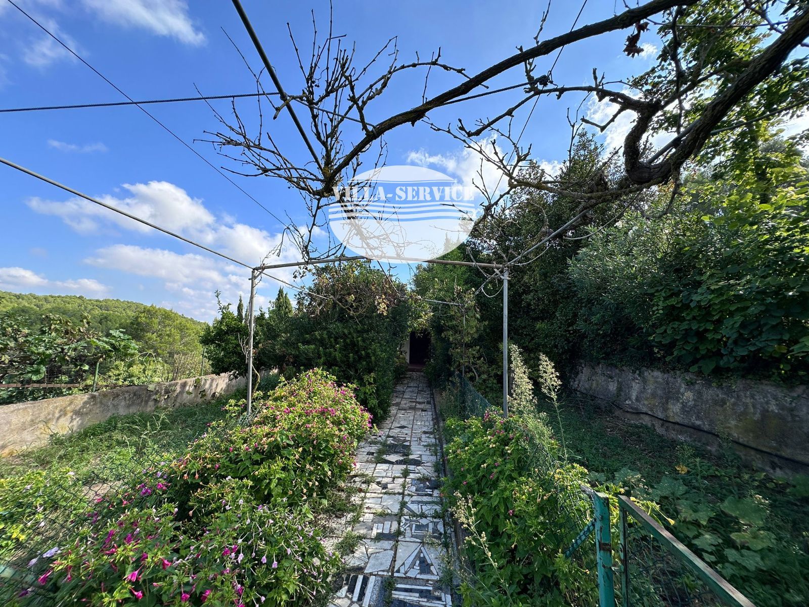 image Piso en Castellet y La Gornal con gran parcela 21