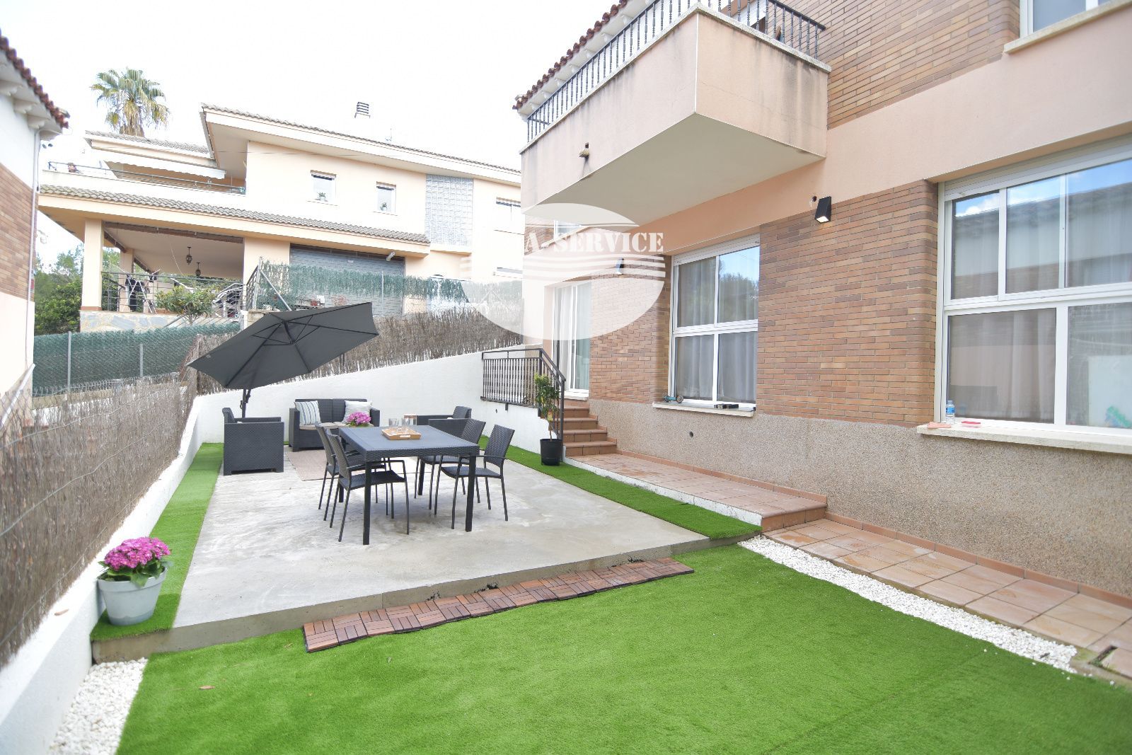 image Casa totalmente reformada en venta 3