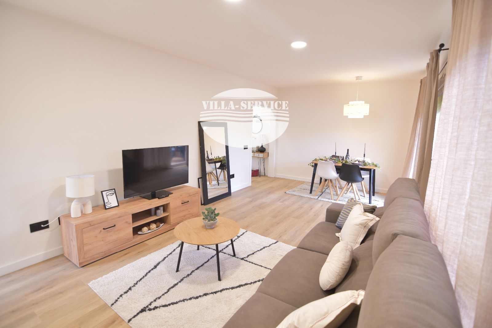 image Casa totalmente reformada en venta 12