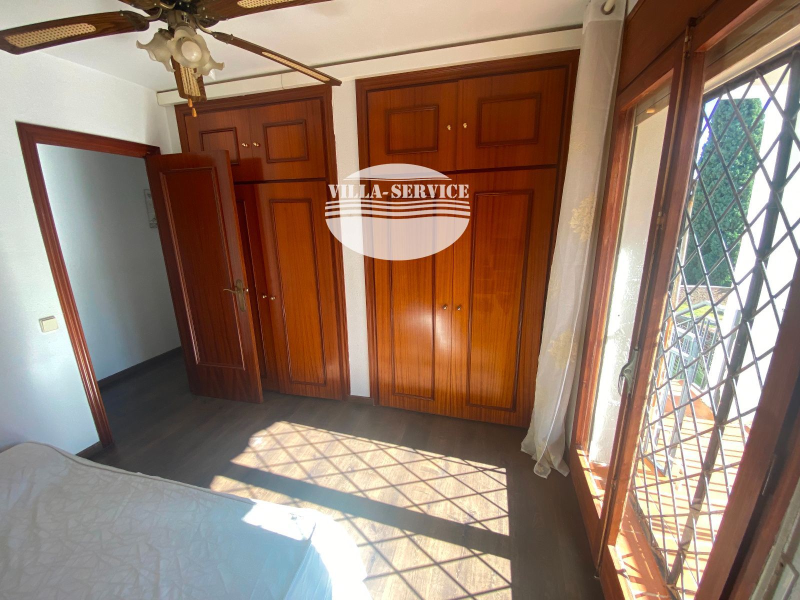 image VENTA DE CHALET INDEPENDIENTE DE 5 HABITACIONES EN CUNIT!!! 17