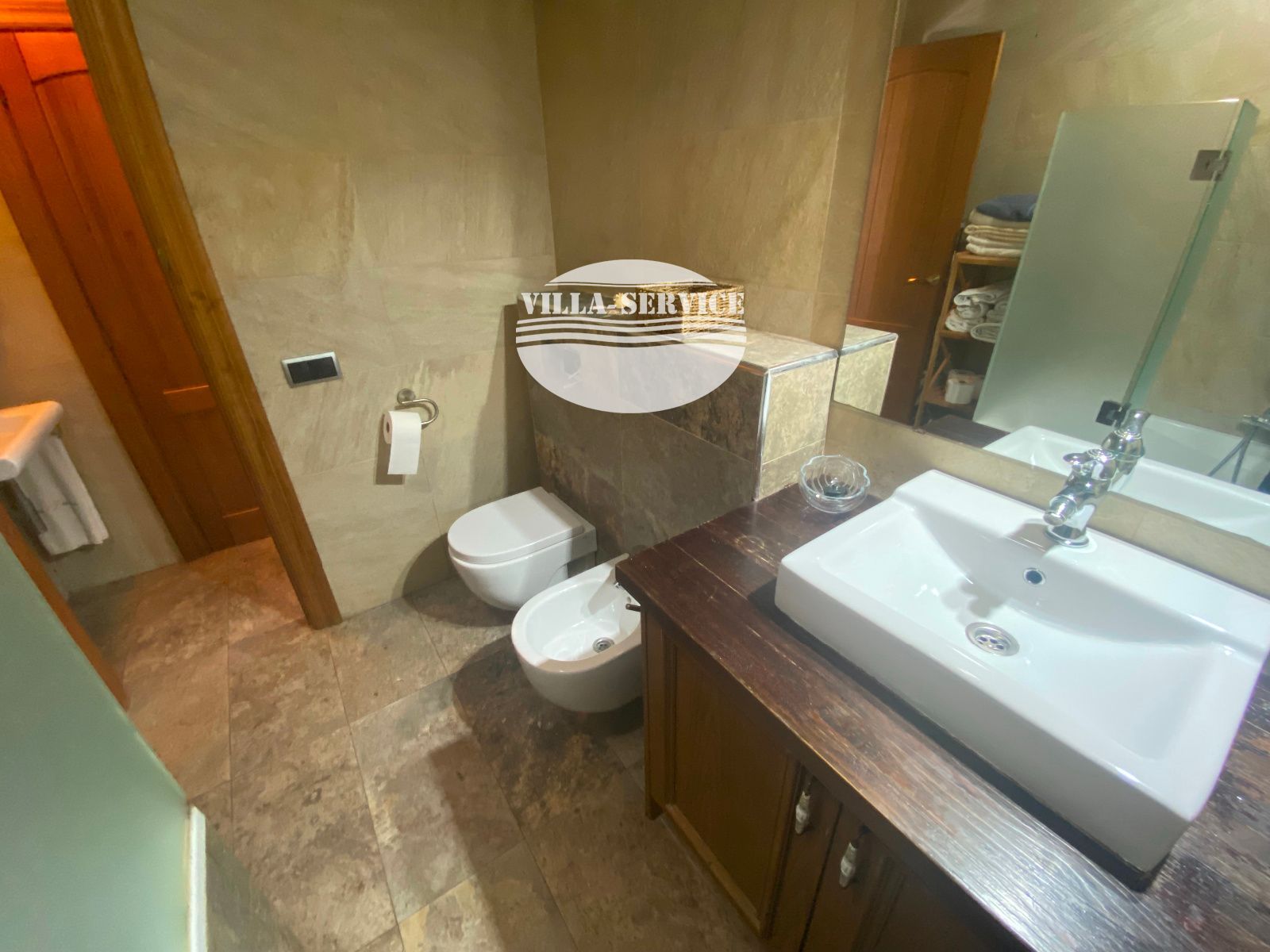 image VENTA DE CHALET INDEPENDIENTE DE 5 HABITACIONES EN CUNIT!!! 46