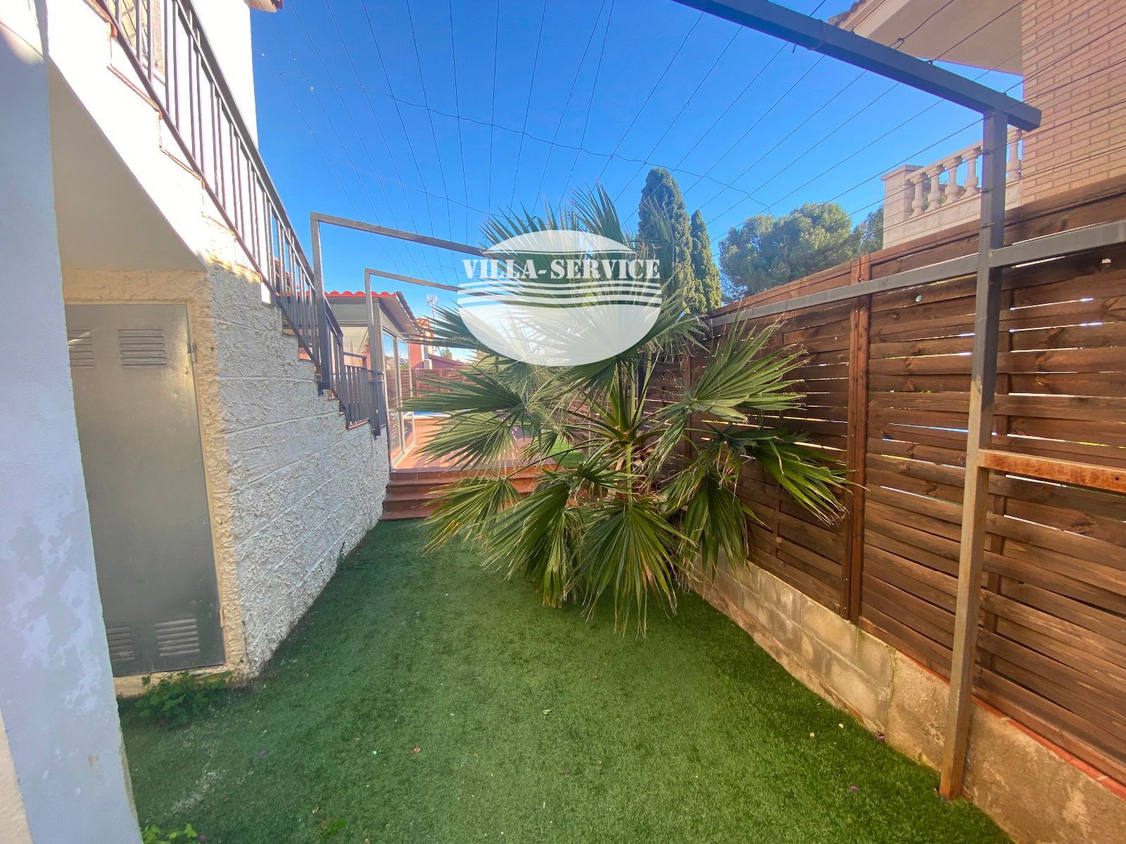 image VENTA DE CHALET INDEPENDIENTE DE 5 HABITACIONES EN CUNIT!!! 60