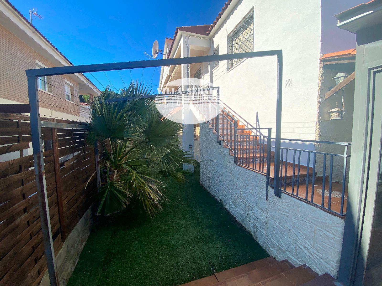 image VENTA DE CHALET INDEPENDIENTE DE 5 HABITACIONES EN CUNIT!!! 63
