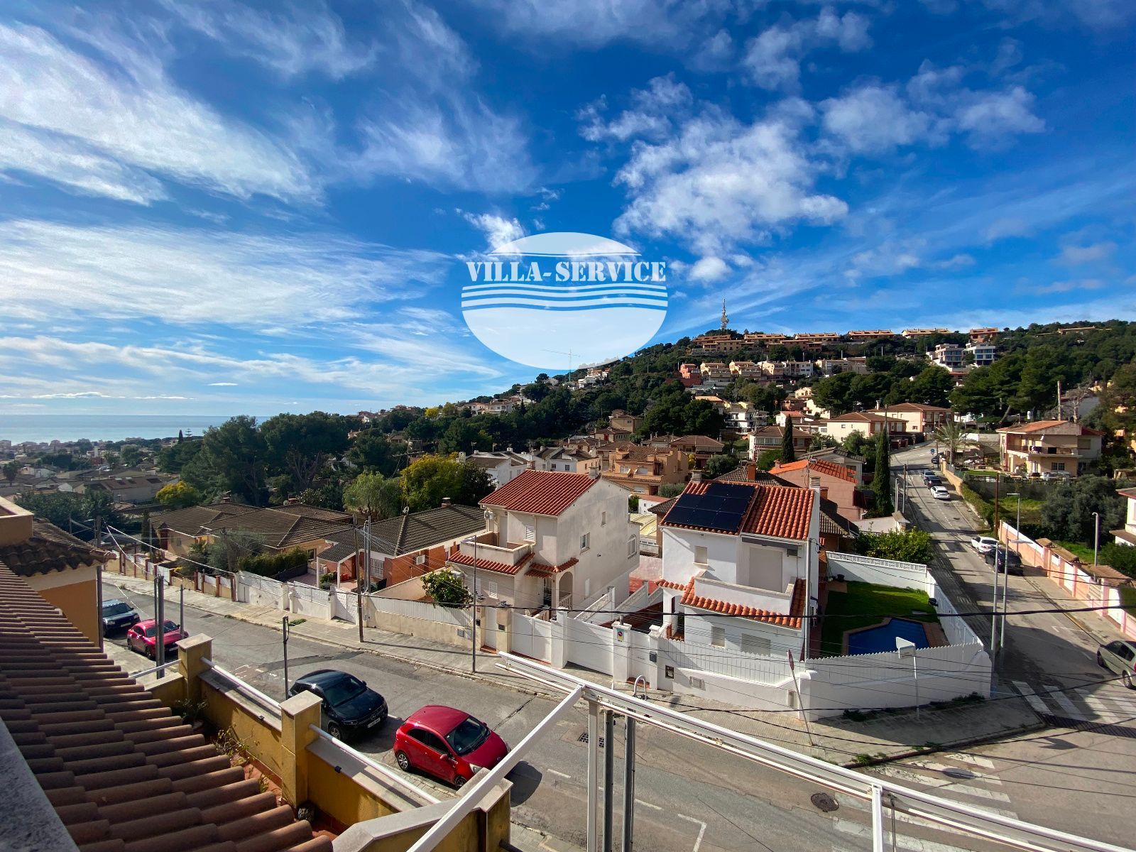 VENTA DE BONITA CASA PAREADA EN SEGUR DE CALAFELL