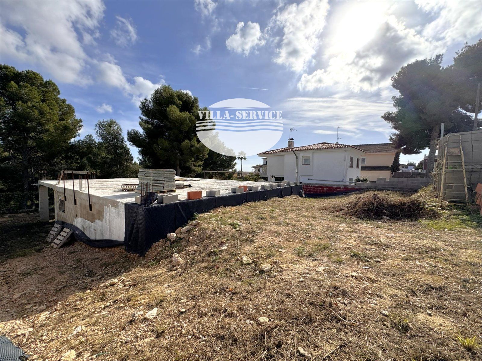 image CASA INDEPENDIENTE EN CONSTRUCCION URB. NOU VENDRELL 3