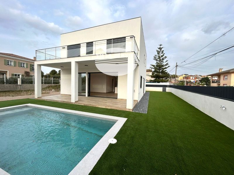 Chalet Independiente en venta El Vendrell, Tarragona. Ref: 1599. Villaservice