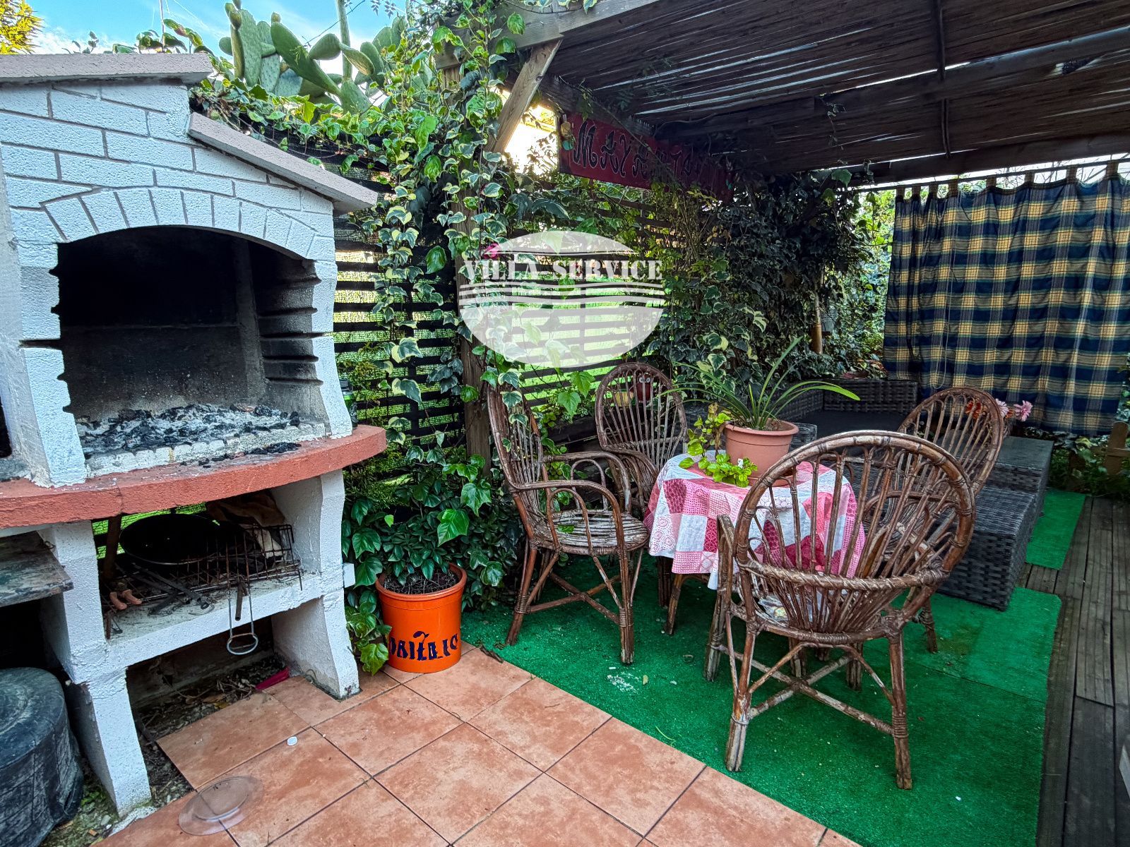 image Vivienda en adosado esquinero exclusivo con jardín de 120m² y chimenea junto al mar 🌊⚓ 15