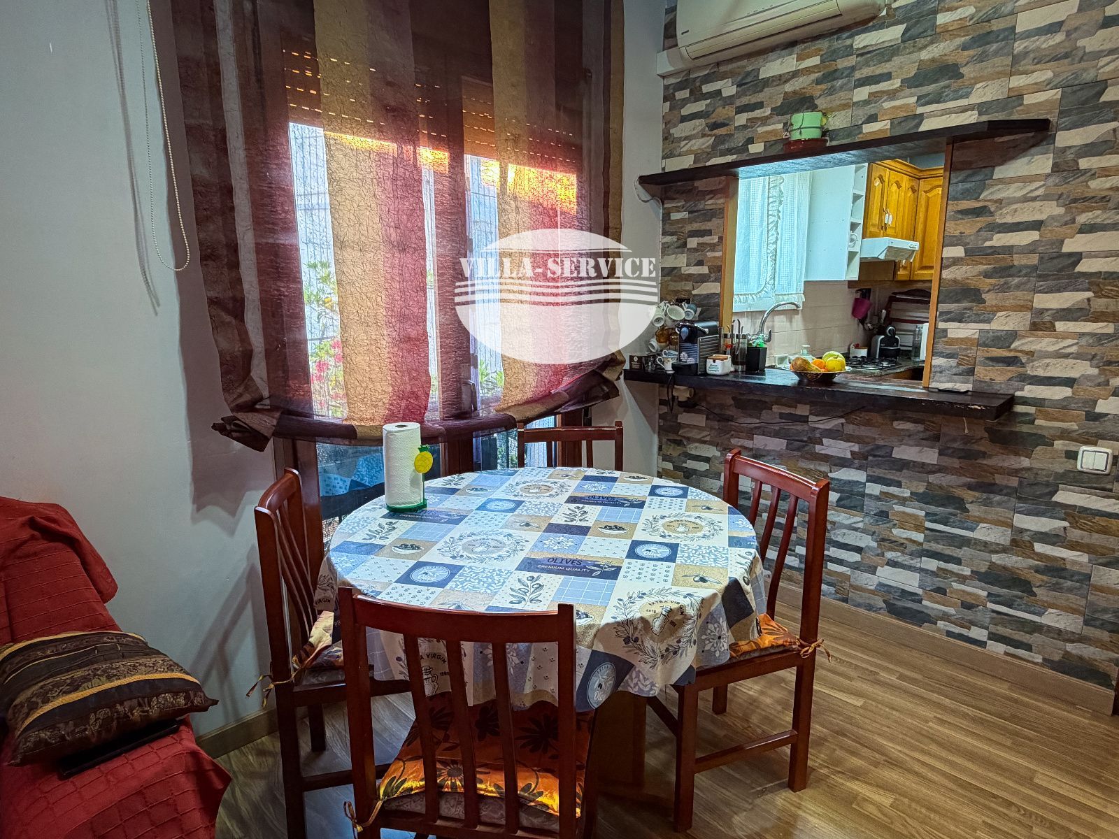 image Vivienda en adosado esquinero exclusivo con jardín de 120m² y chimenea junto al mar 🌊⚓ 13